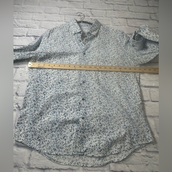 Denim & Flower Blue and White Floral Long Sleeve Button Down Shirt. Size XL - Picture 5 of 9